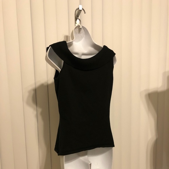 White House Black Market top of silk/spandex - Picture 4 of 5